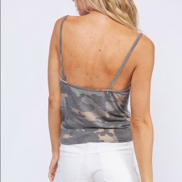 Camo Button Down Tank - Picture 3 of 3